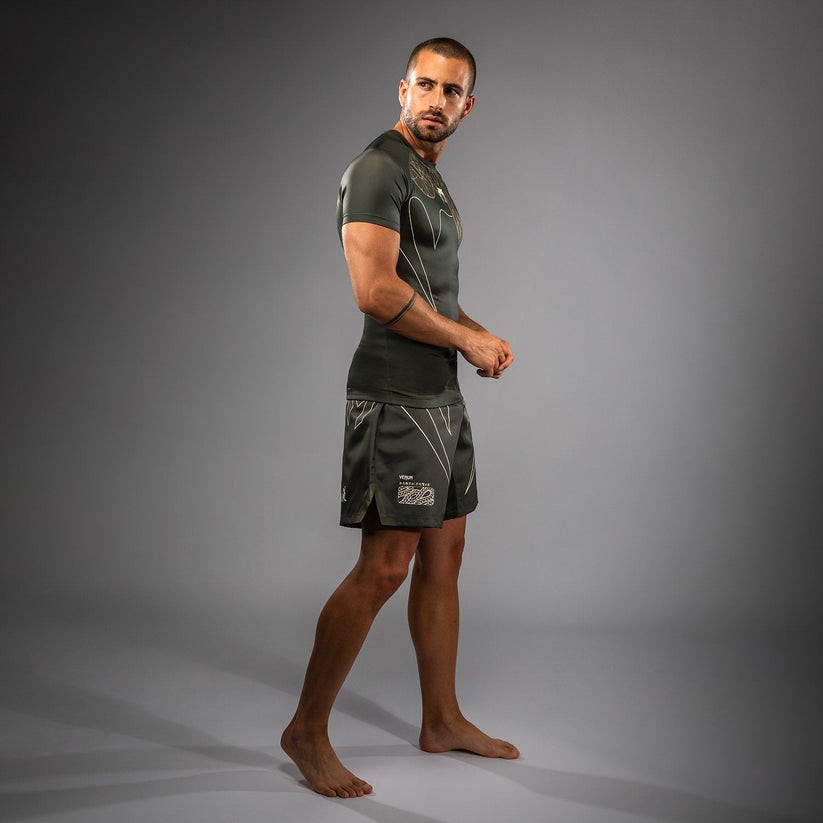 Venum Serpenti Short Sleeve Rashguard Khaki/Bronze/Ivory